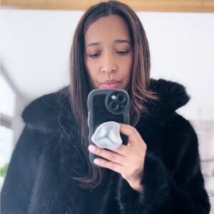 Meet your Posher, Malvina